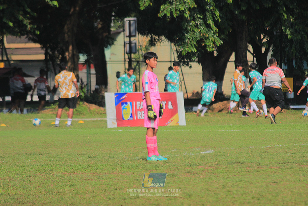 ijl u14 111025 pam jaya fa vs wins soccer school