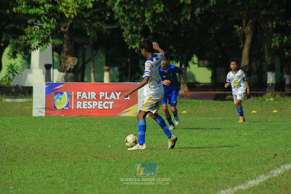 ijl u14 111025 pam jaya fa vs wins soccer school