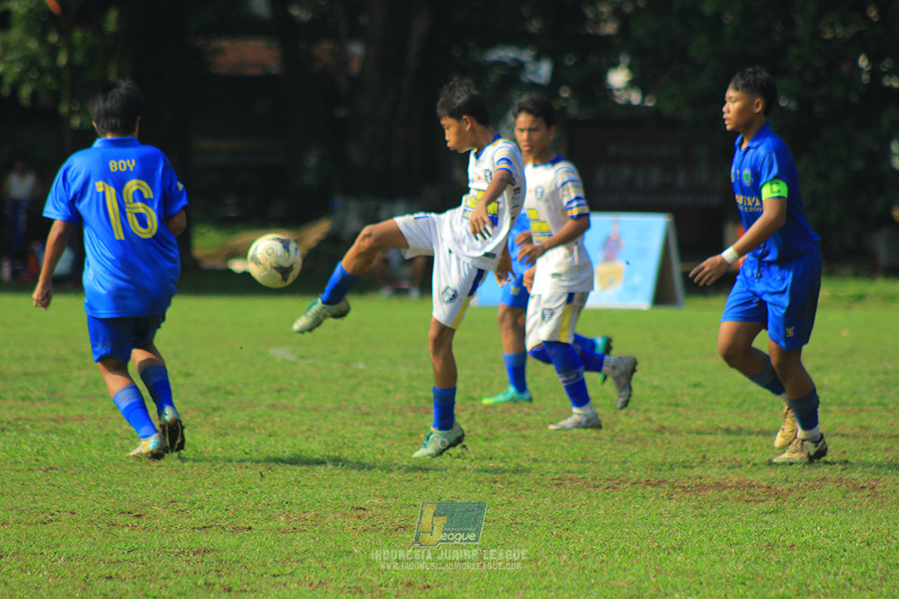 ijl u14 111025 pam jaya fa vs wins soccer school