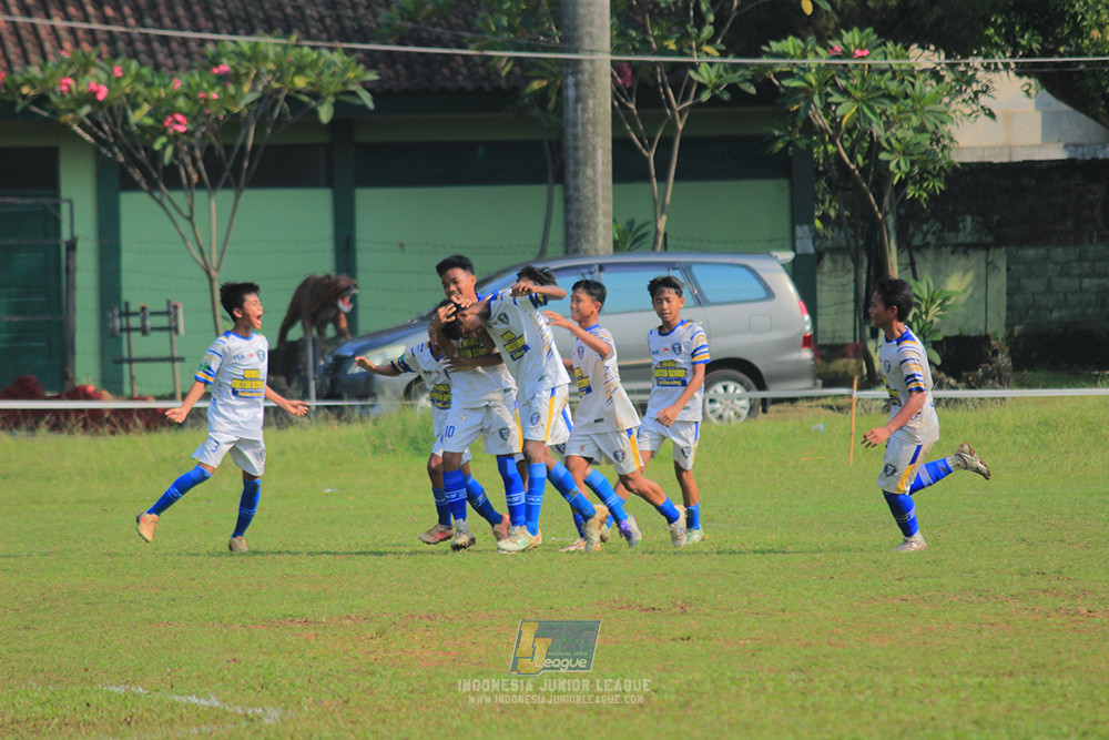 ijl u14 111025 pam jaya fa vs wins soccer school