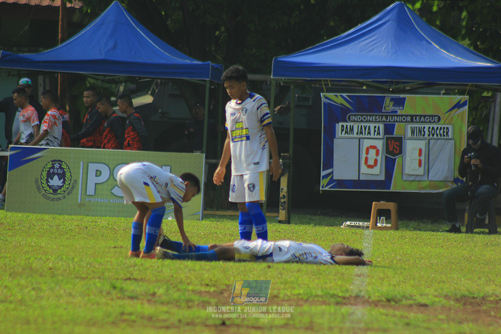 ijl u14 111025 pam jaya fa vs wins soccer school
