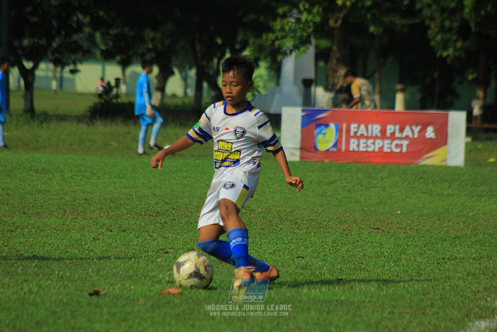 ijl u14 111025 pam jaya fa vs wins soccer school