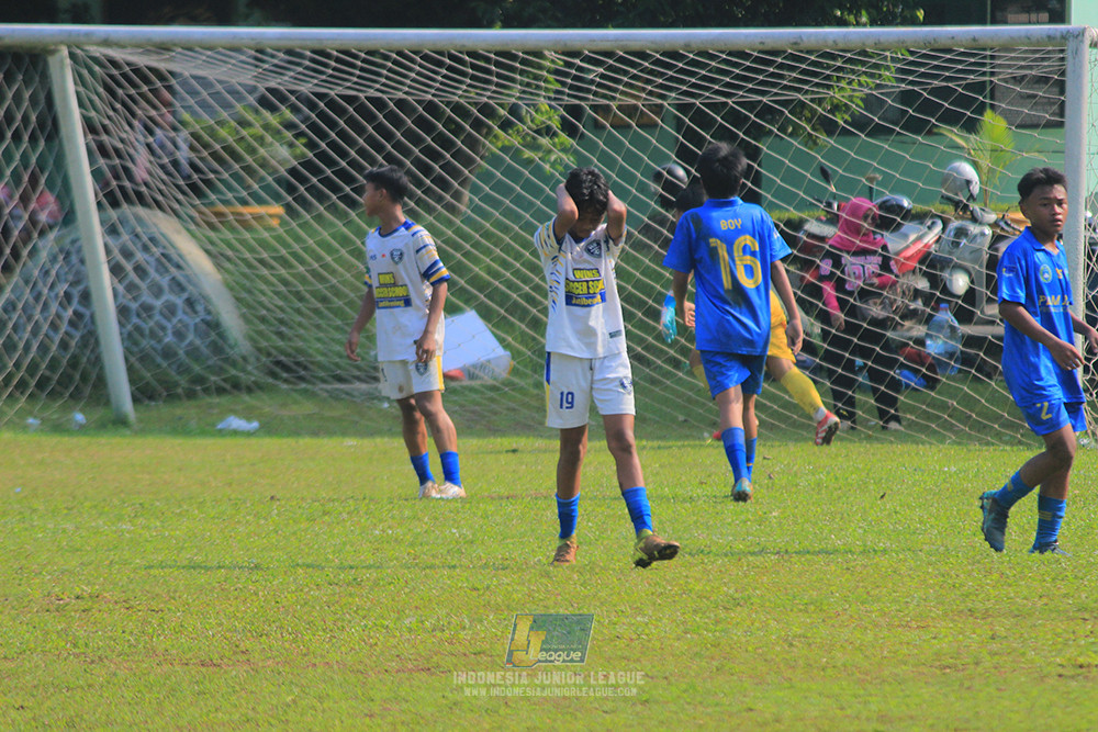 ijl u14 111025 pam jaya fa vs wins soccer school