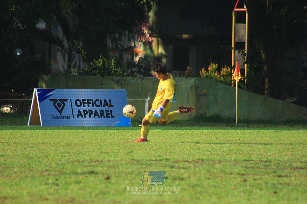 ijl u14 111025 pam jaya fa vs wins soccer school