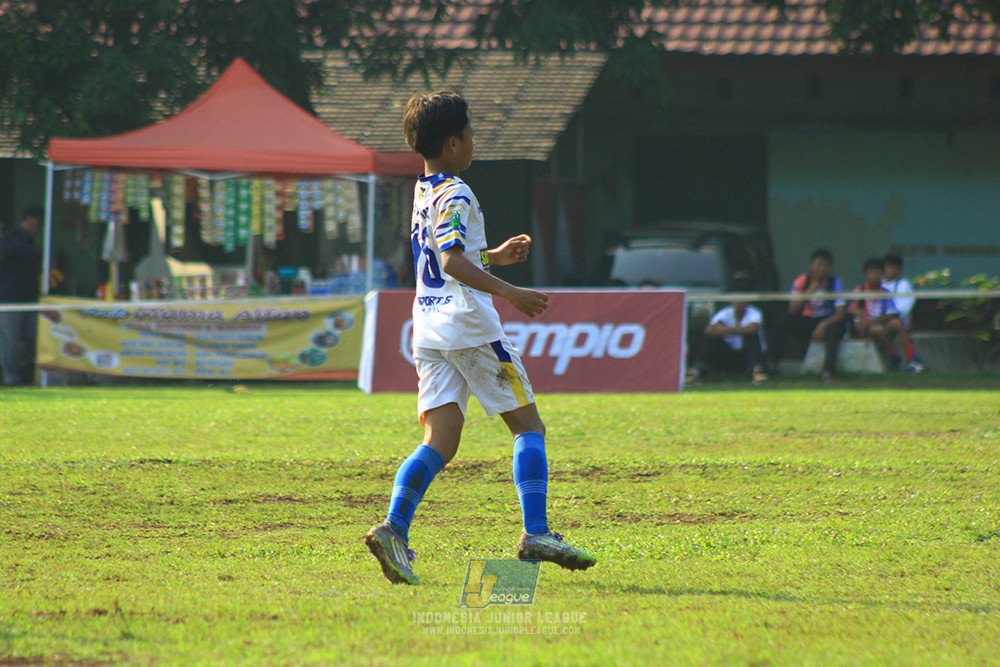 ijl u14 111025 pam jaya fa vs wins soccer school