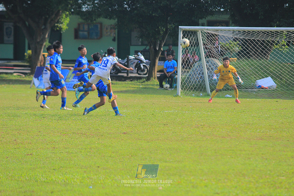 ijl u14 111025 pam jaya fa vs wins soccer school