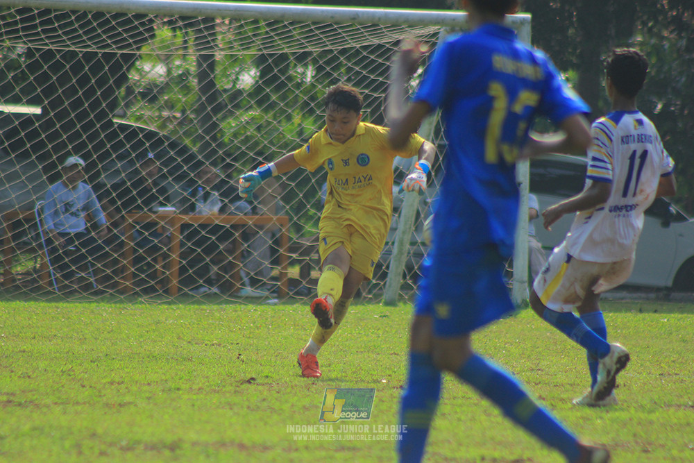 ijl u14 111025 pam jaya fa vs wins soccer school