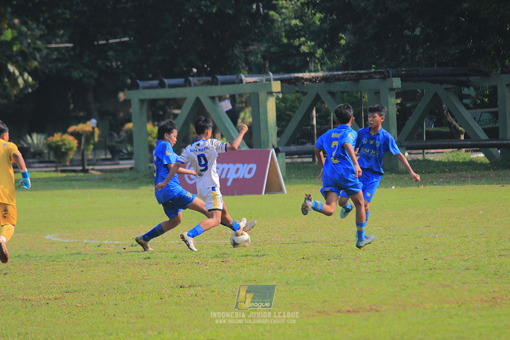 ijl u14 111025 pam jaya fa vs wins soccer school