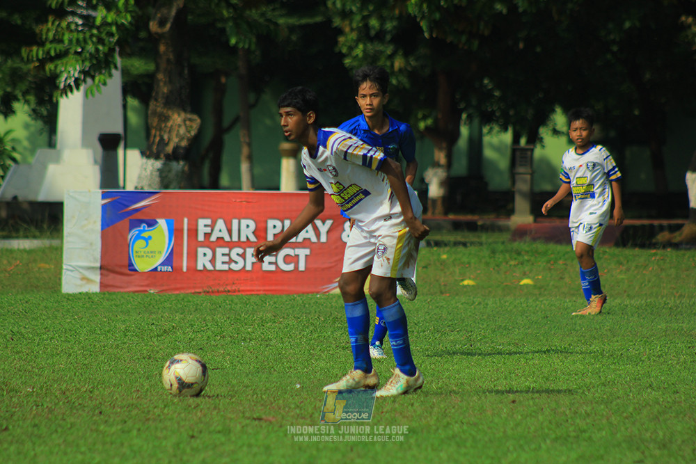 ijl u14 111025 pam jaya fa vs wins soccer school