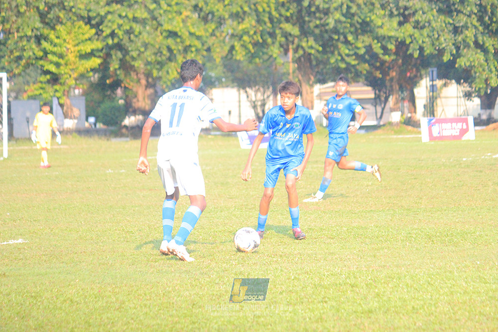 ijl u14 111025 pam jaya fa vs wins soccer school