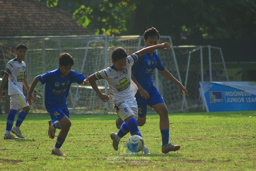 ijl u14 111025 pam jaya fa vs wins soccer school
