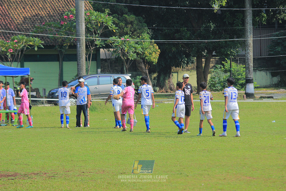 ijl u14 111025 pam jaya fa vs wins soccer school