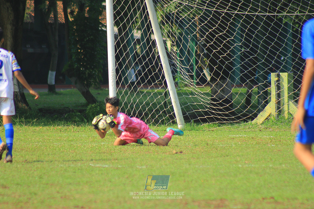 ijl u14 111025 pam jaya fa vs wins soccer school