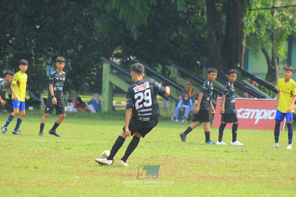 ijl u14 111025 stoni indonesia fc vs brazillian soccer school serpong