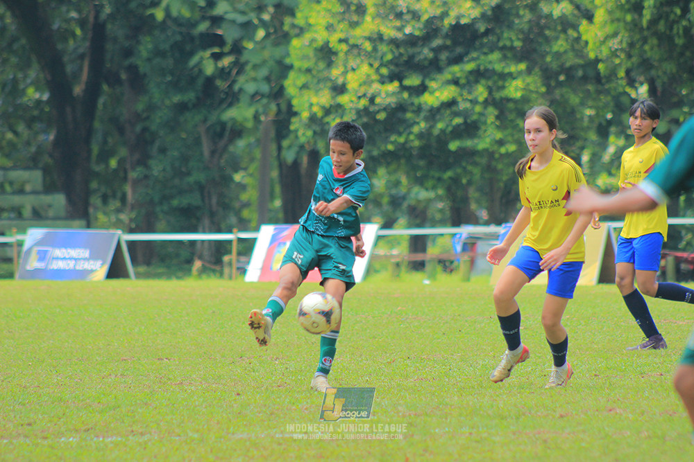 ijl u14 130925 indonesia muda utara vs brazillian soccer serpong