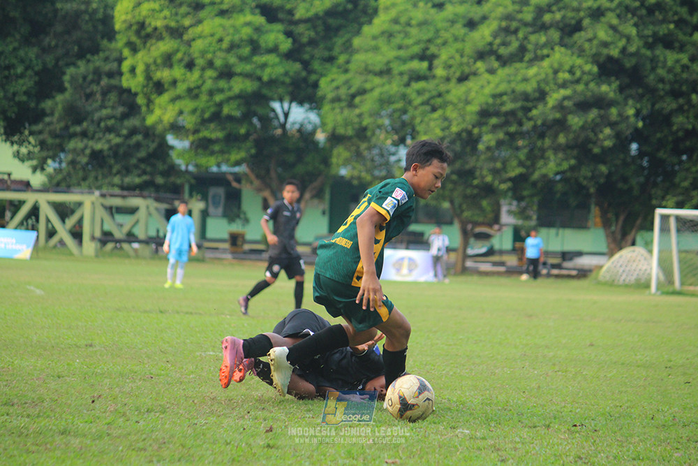 ijl u14 130925 newland fa vs pulomas fc