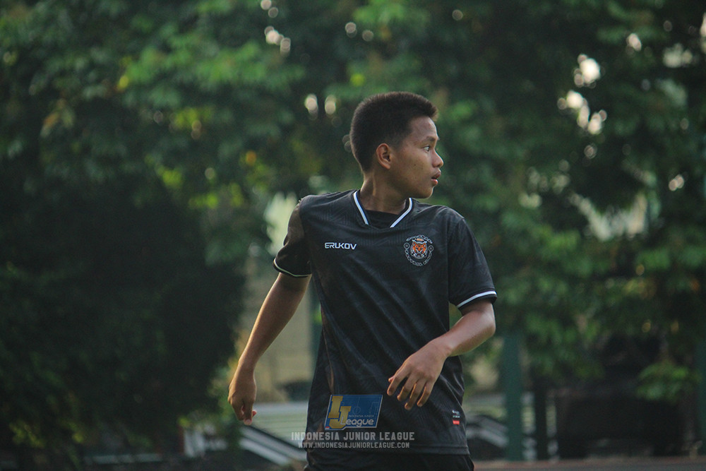 ijl u14 130925 newland fa vs pulomas fc