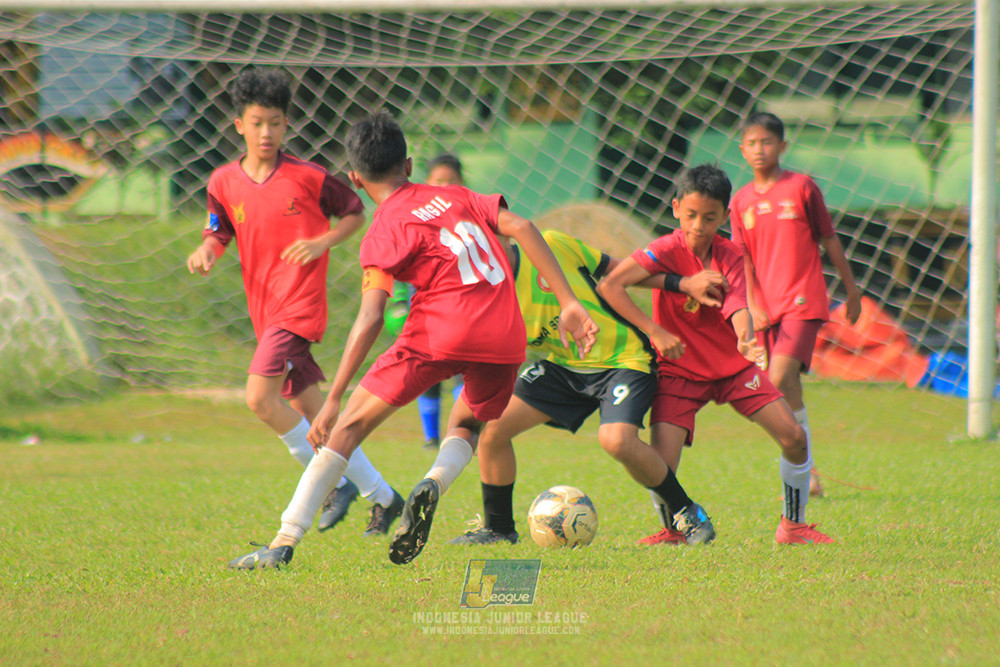 ijl u14 130925 satharlan fc vs stoni indonesia fc