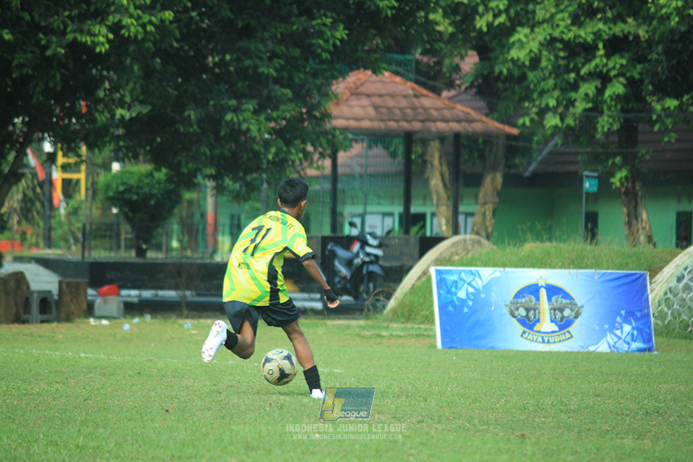 ijl u14 130925 satharlan fc vs stoni indonesia fc