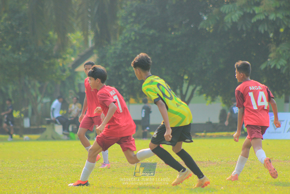 ijl u14 130925 satharlan fc vs stoni indonesia fc