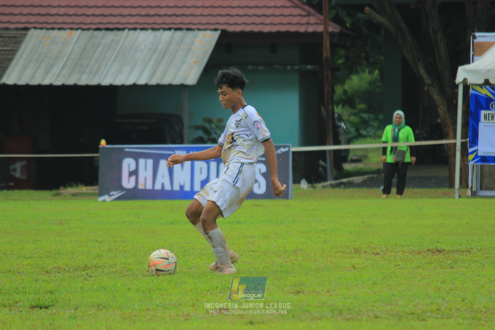 ijl u14 170126 newland fa vs wins soccer school