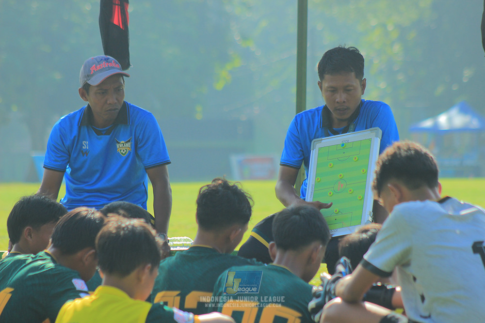 ijl u14 221125 newland fa vs endang witarsa fc