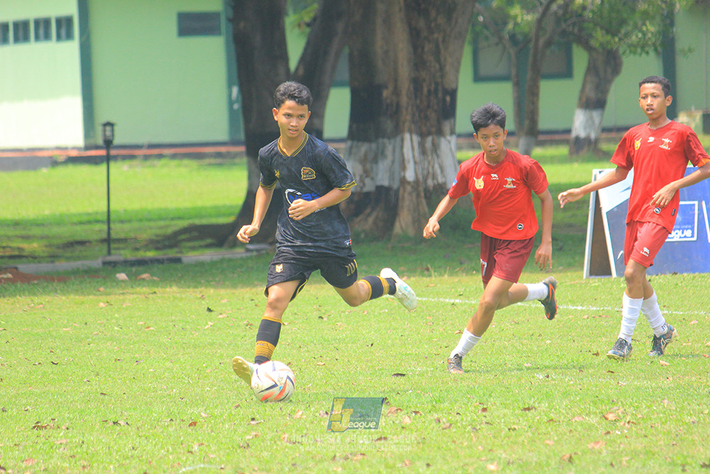 ijl u14 221125 satharlan fc vs metra muda soccer school