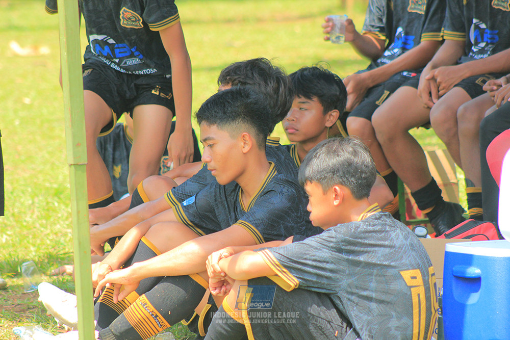 ijl u14 221125 satharlan fc vs metra muda soccer school