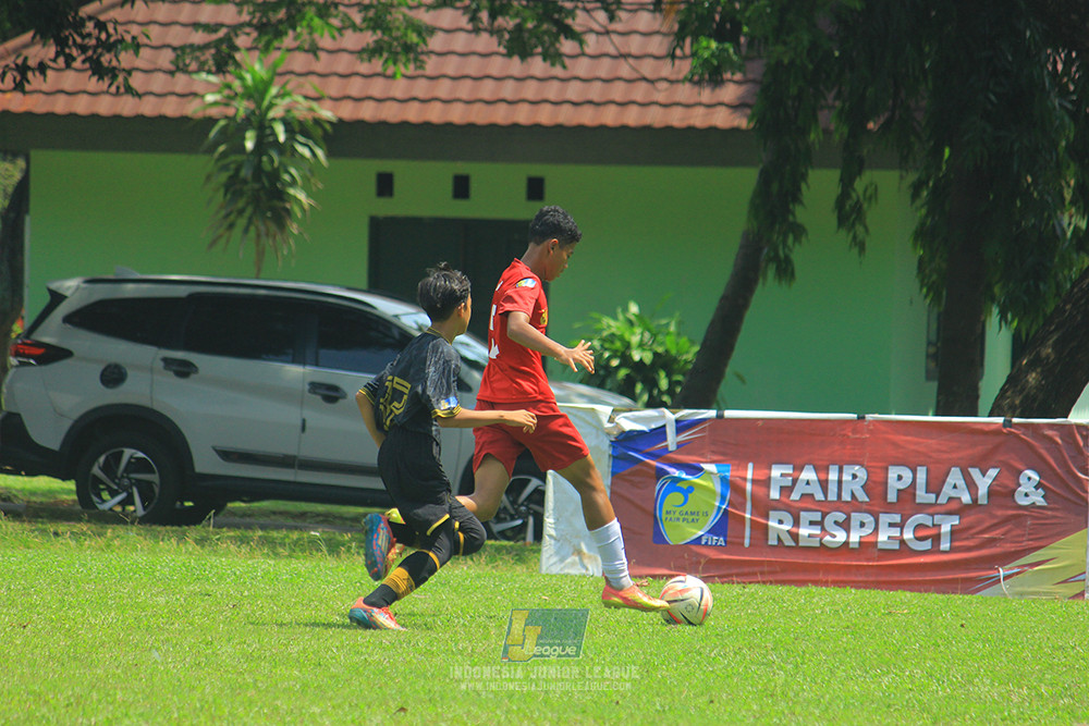 ijl u14 221125 satharlan fc vs metra muda soccer school