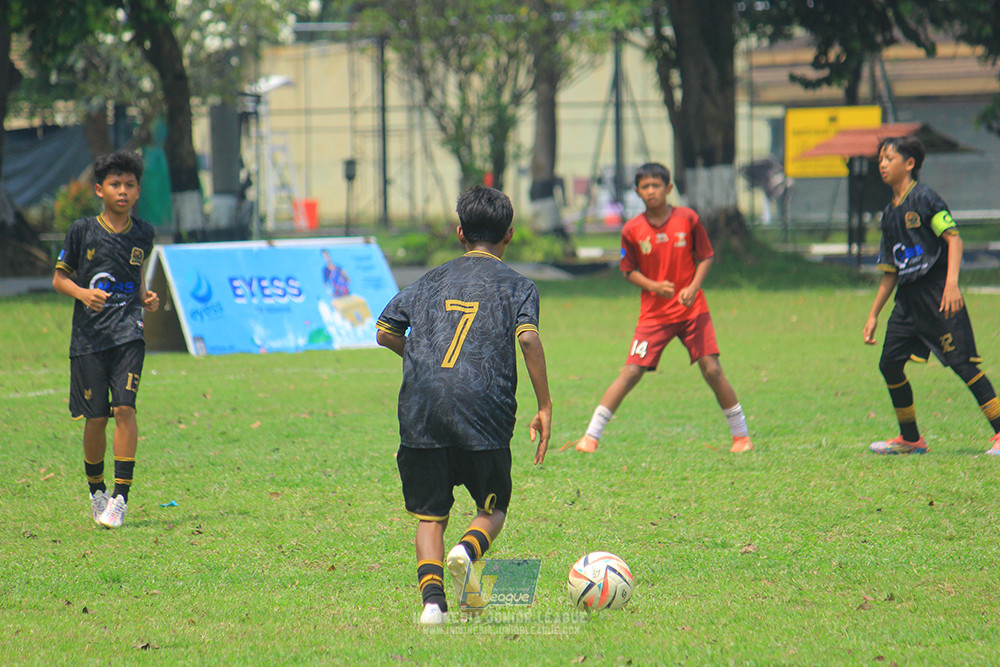 ijl u14 221125 satharlan fc vs metra muda soccer school
