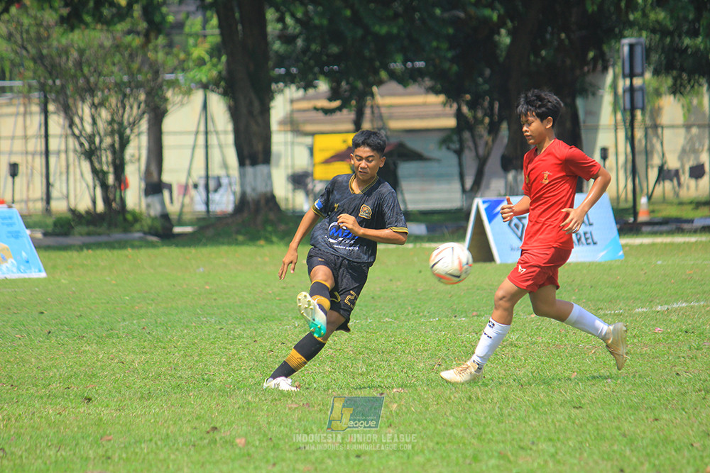 ijl u14 221125 satharlan fc vs metra muda soccer school