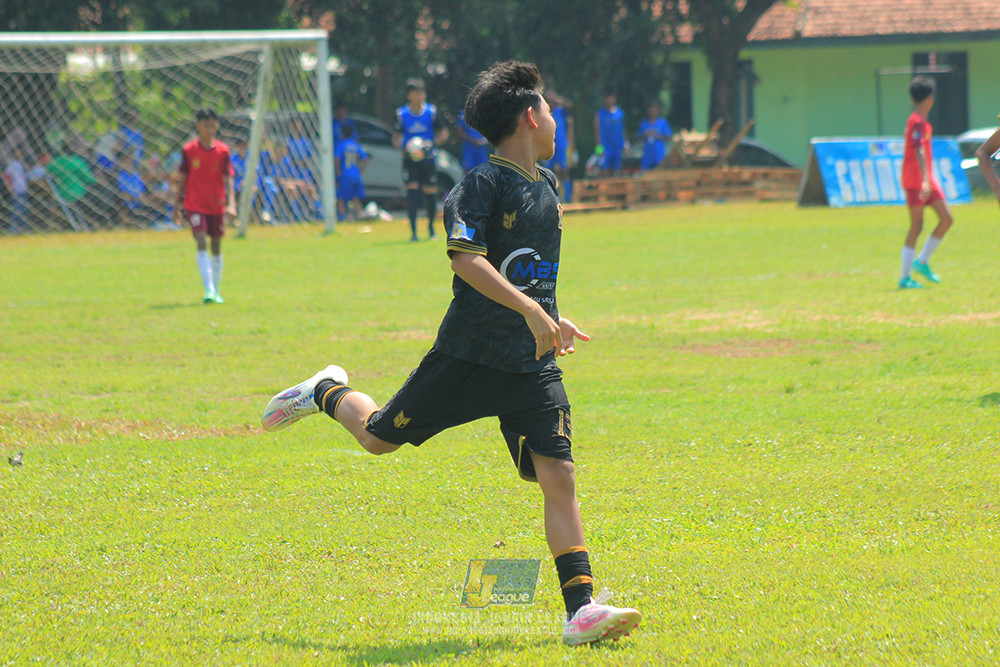 ijl u14 221125 satharlan fc vs metra muda soccer school