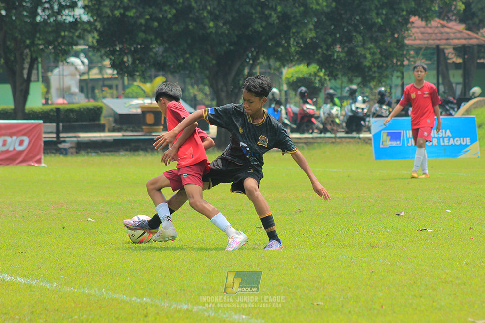 ijl u14 221125 satharlan fc vs metra muda soccer school