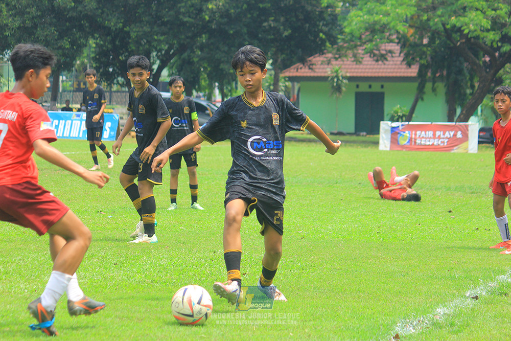 ijl u14 221125 satharlan fc vs metra muda soccer school