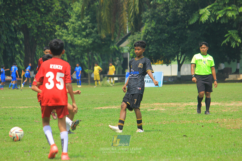 ijl u14 221125 satharlan fc vs metra muda soccer school