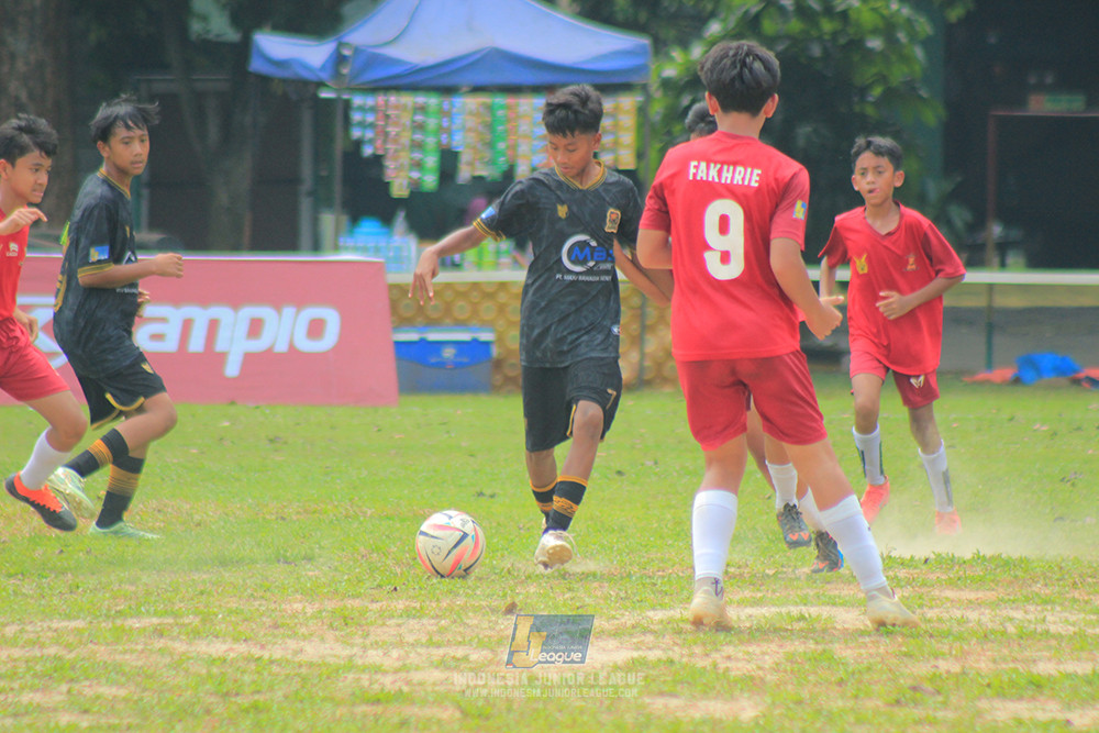 ijl u14 221125 satharlan fc vs metra muda soccer school