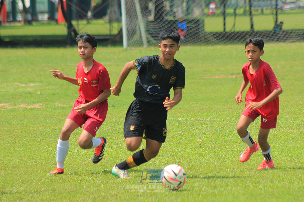 ijl u14 221125 satharlan fc vs metra muda soccer school