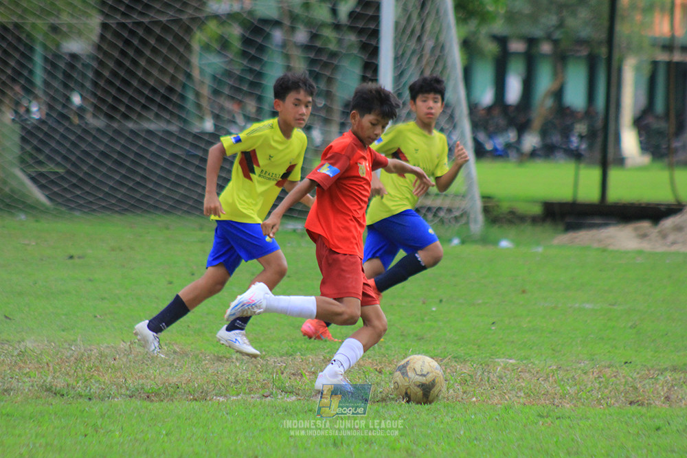 ijl u14 251025 brazillian soccer school serpong vs satharlan fc