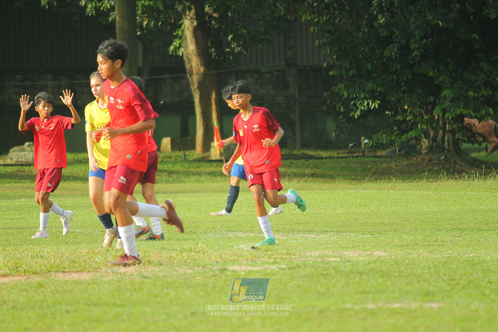 ijl u14 251025 brazillian soccer school serpong vs satharlan fc