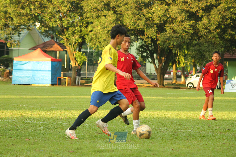 ijl u14 251025 brazillian soccer school serpong vs satharlan fc
