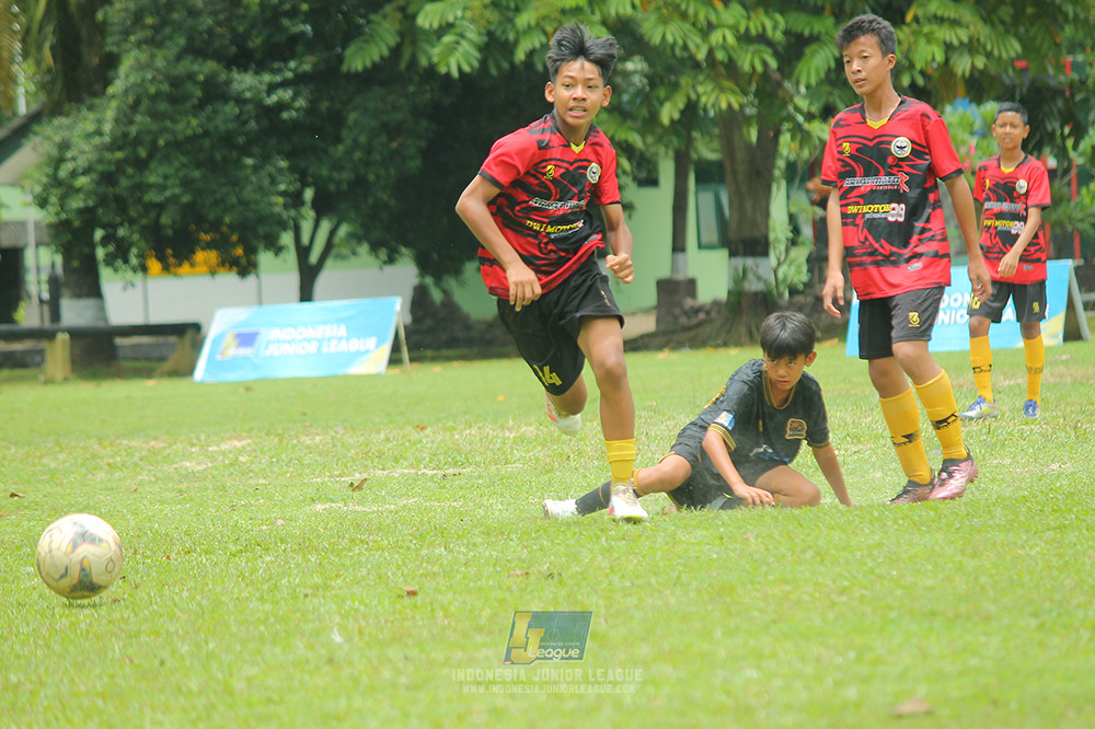 ijl u14 251025 metra muda soccer school vs gagak muda