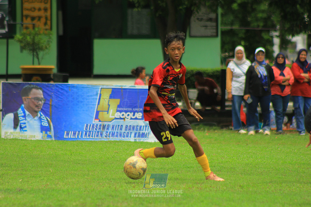 ijl u14 251025 metra muda soccer school vs gagak muda