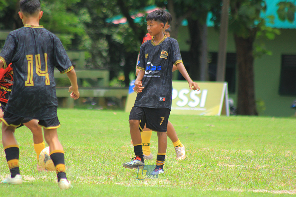 ijl u14 251025 metra muda soccer school vs gagak muda