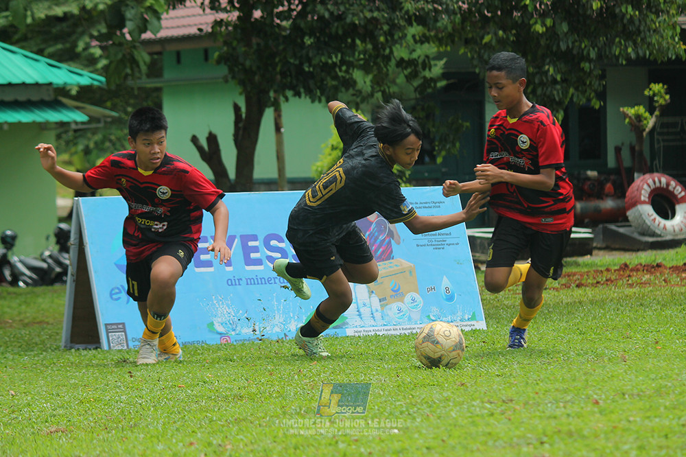 ijl u14 251025 metra muda soccer school vs gagak muda