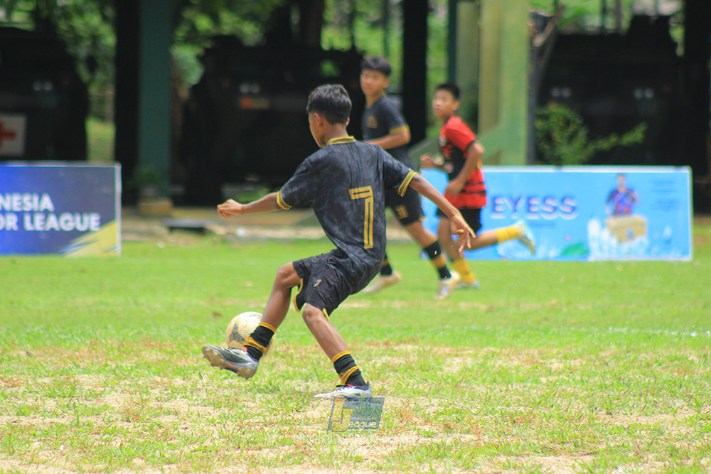 ijl u14 251025 metra muda soccer school vs gagak muda