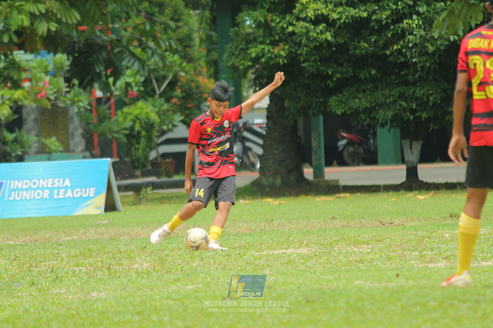 ijl u14 251025 metra muda soccer school vs gagak muda