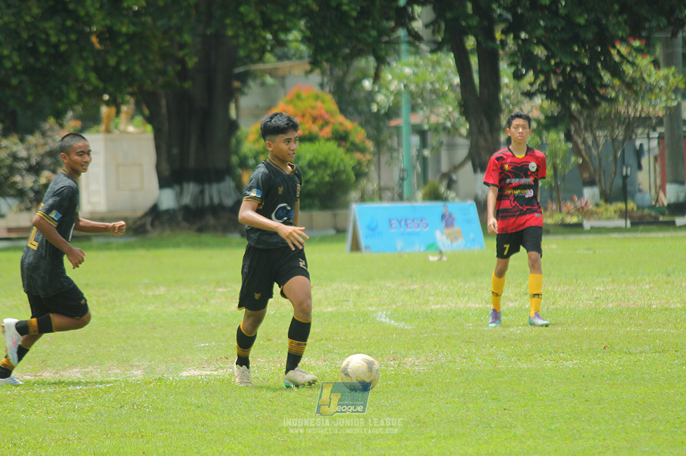 ijl u14 251025 metra muda soccer school vs gagak muda