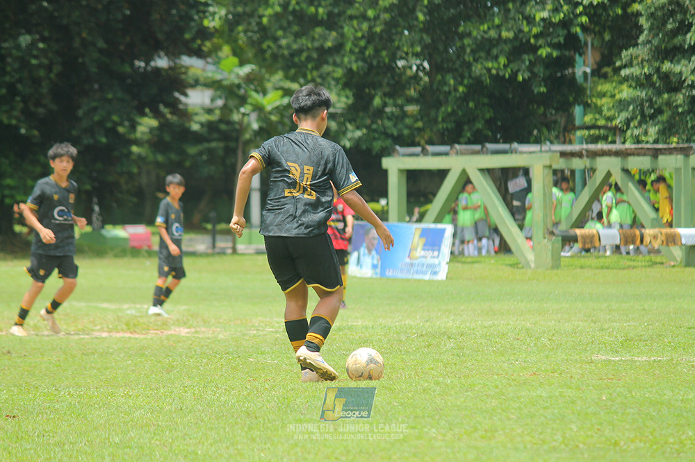 ijl u14 251025 metra muda soccer school vs gagak muda