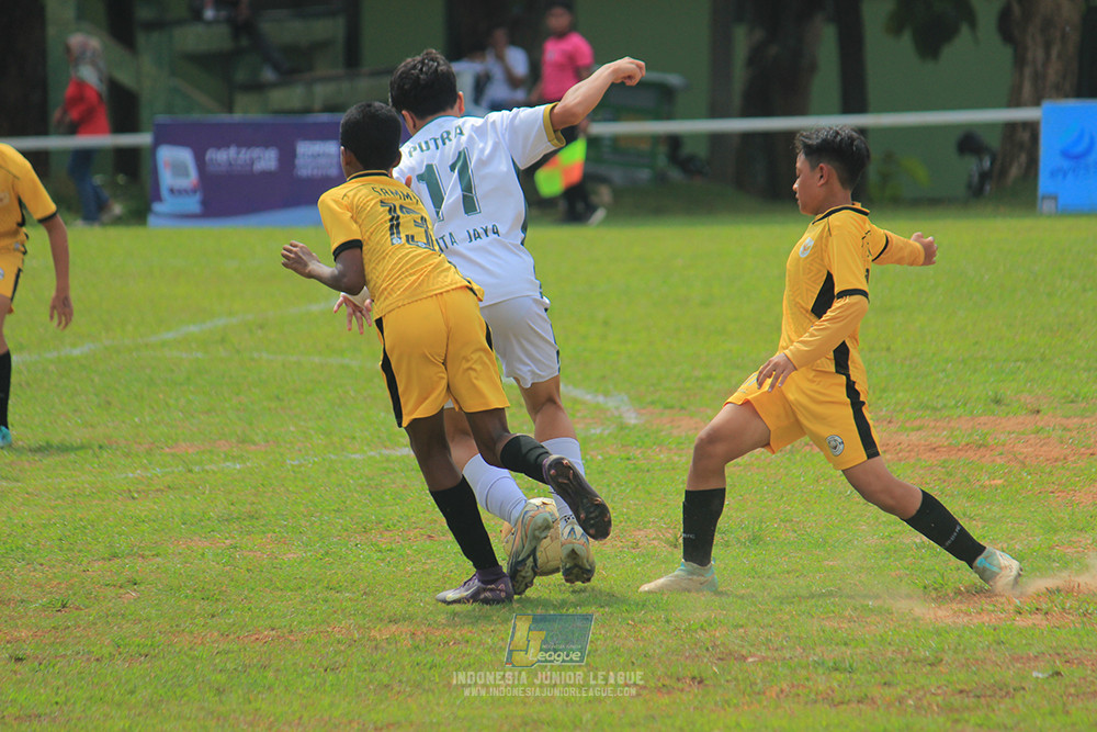 ijl u3 151125 el zeds vs pelita jaya soccer school