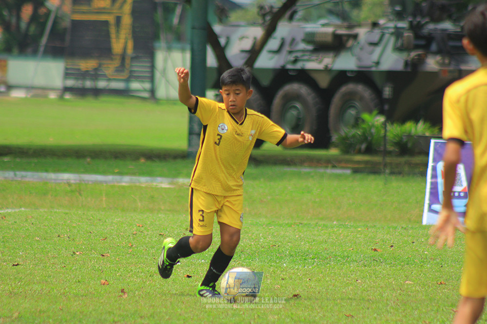 ijl u3 151125 el zeds vs pelita jaya soccer school